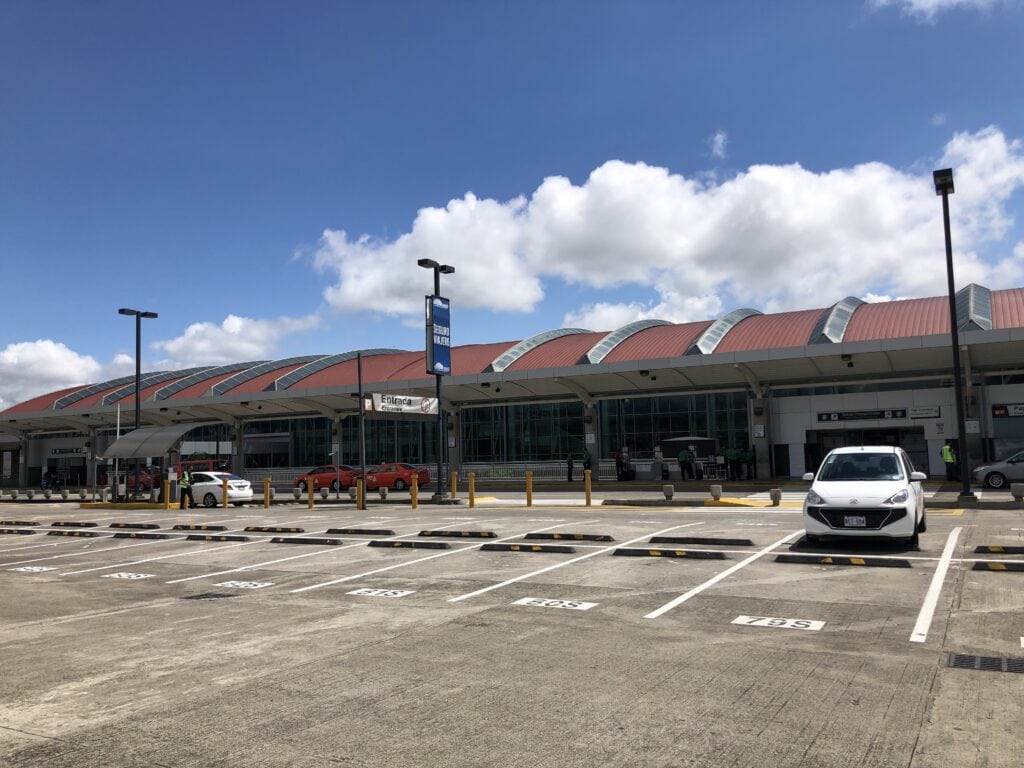 Day 1: Arrival and Transfer to Juan Santamaría Airport